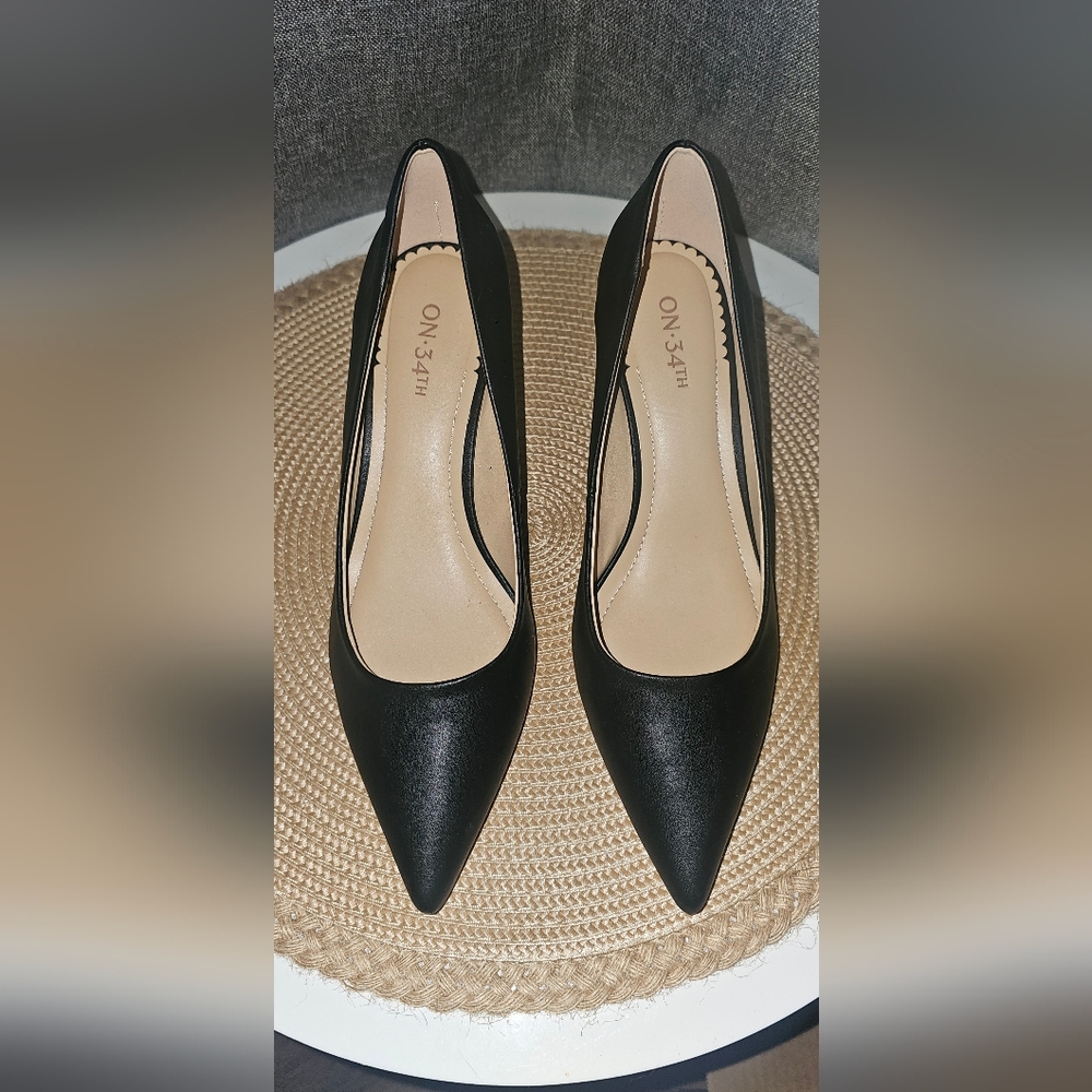 On 34th Women’s Black Pointed Toe Pumps | Size 8M | Kitten Heel | NWOB